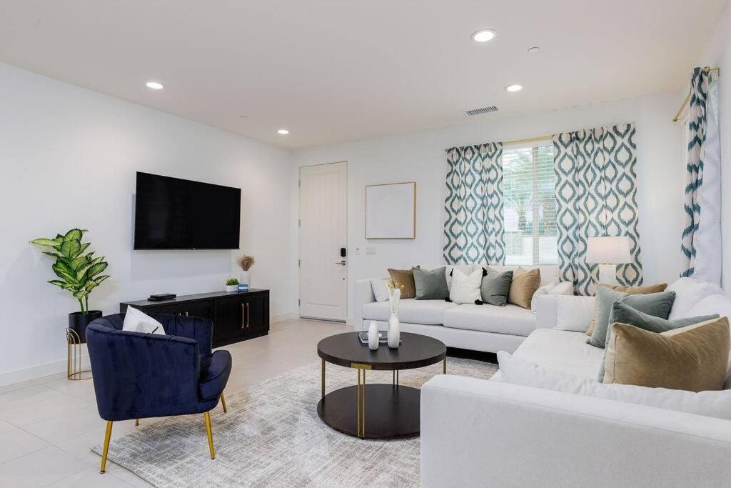 Near Coachella And Stagecoach Palm Springs , Pga Resort Villa ,Golf, Community Pool, Gym La Quinta Exterior photo