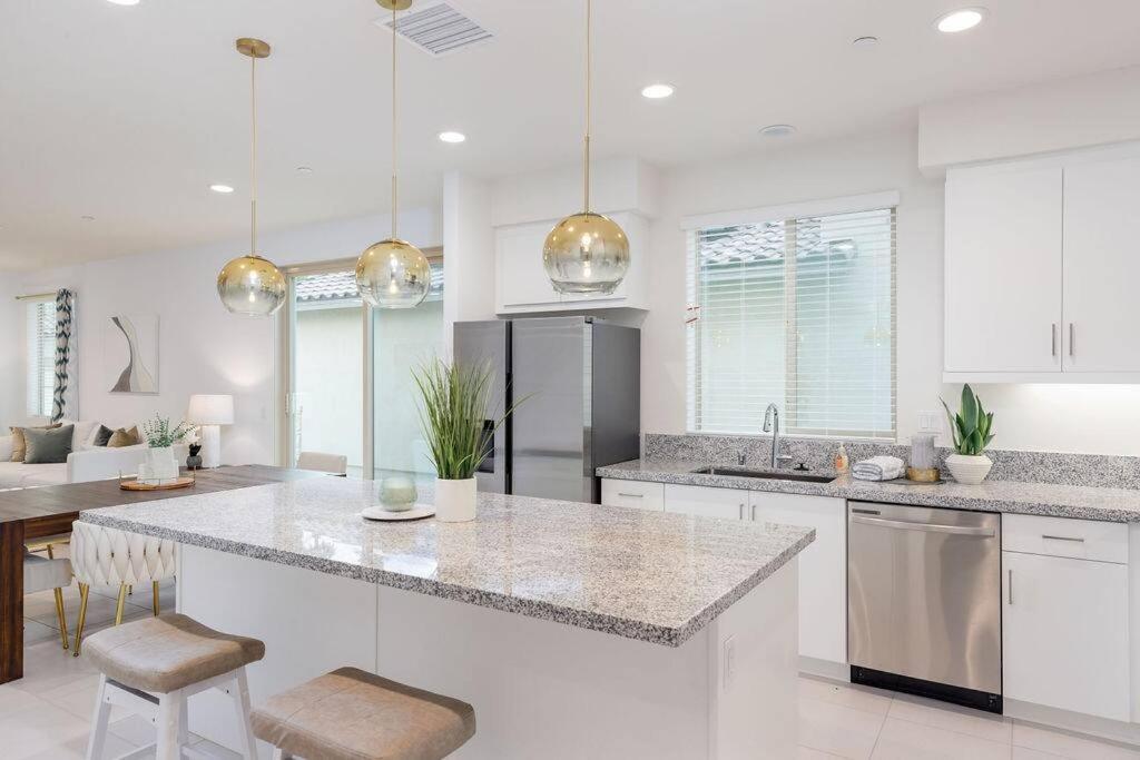 Near Coachella And Stagecoach Palm Springs , Pga Resort Villa ,Golf, Community Pool, Gym La Quinta Exterior photo